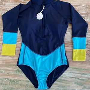 Women’s Zipper Up Surfing Swimsuit